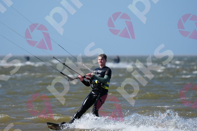 PIKS_12F0-26D.jpg