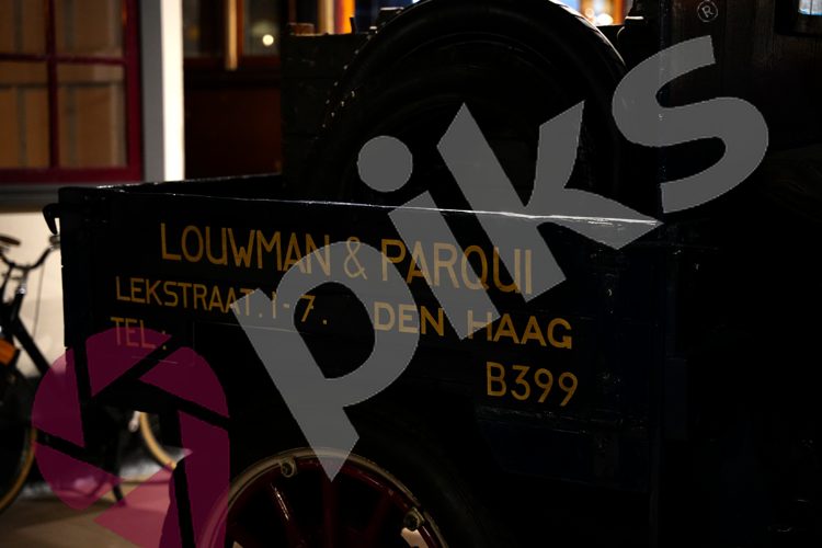 PIKS_36132