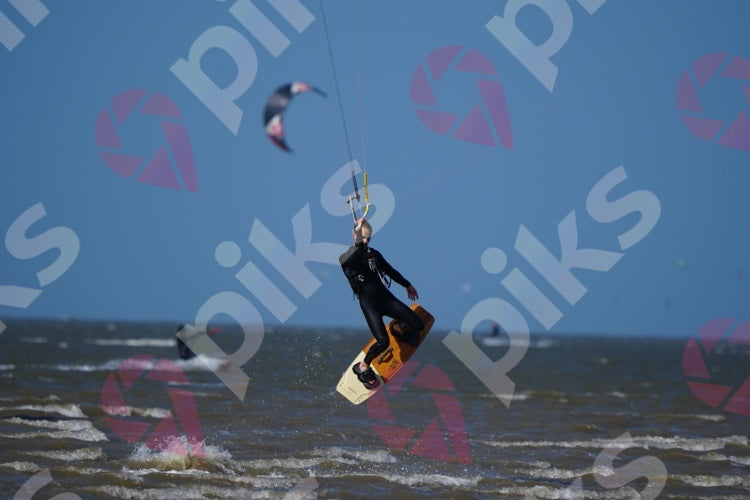 PIKS_7987-5F5.jpg