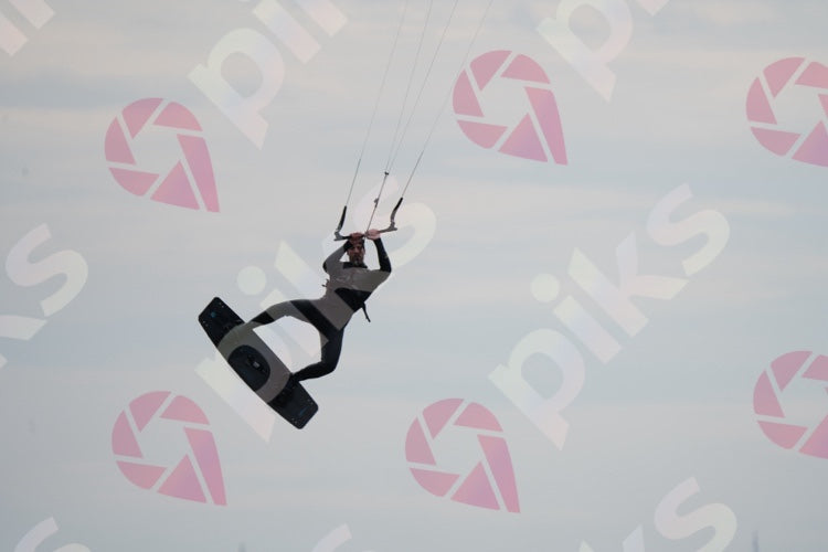 PIKS_D2DB-02B.jpg