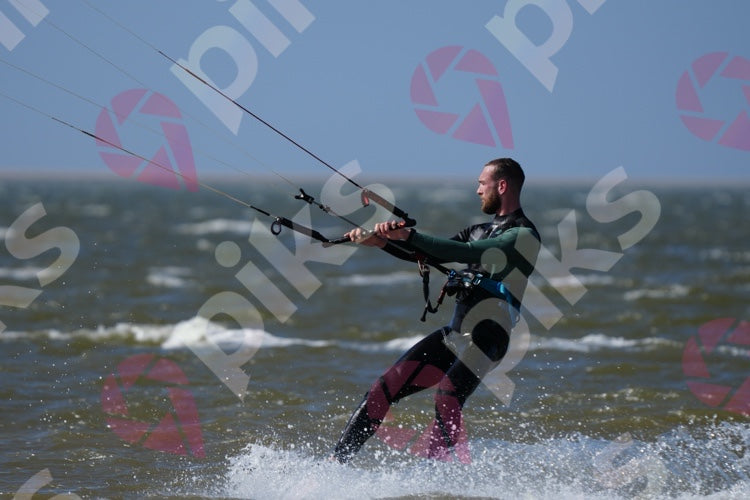 PIKS_D517-7F9.jpg