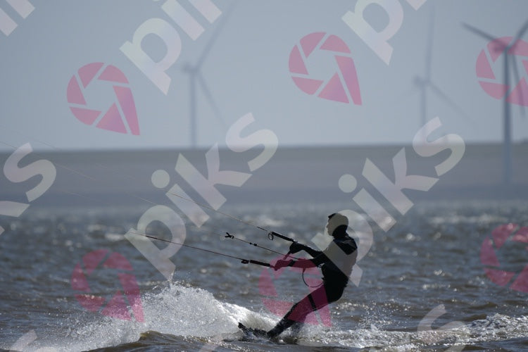 PIKS_F720-4C5.jpg