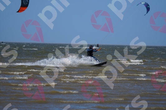 PIKS_8FF1-85A.jpg