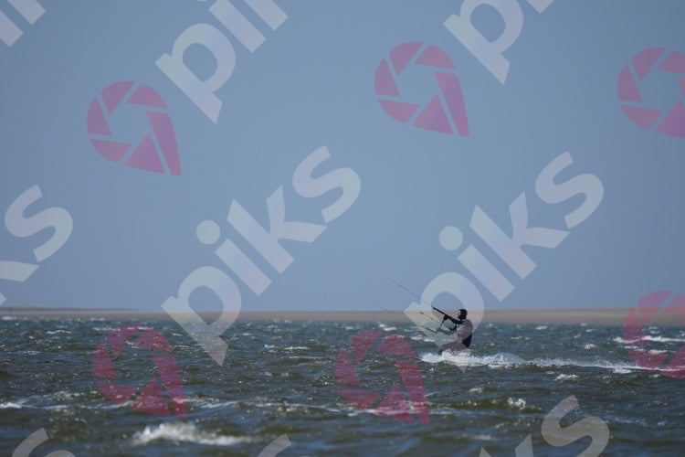 PIKS_D067-8A3.jpg