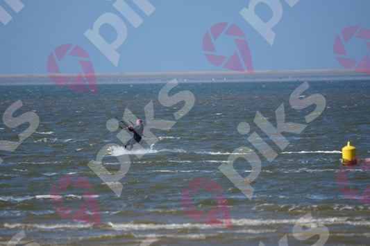 PIKS_F826-6E0.jpg
