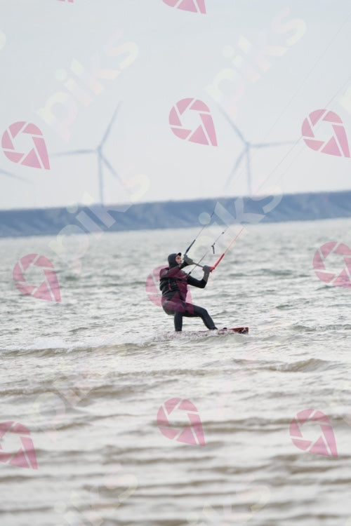 PIKS_FE7D-5D9.jpg